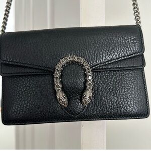 Black Leather Gucci Shoulder Bag